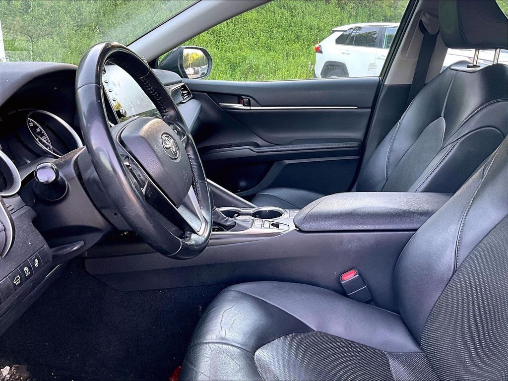 2022 Toyota Camry — photo 4