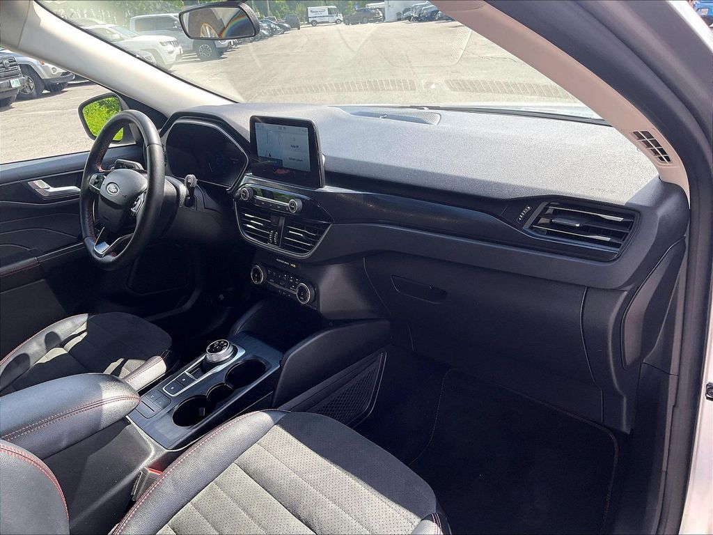 2022 Ford Escape — photo 14