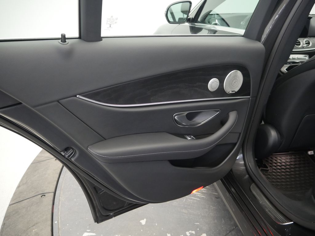 Thumbnail: 2023 Mercedes-Benz E-Class - 21