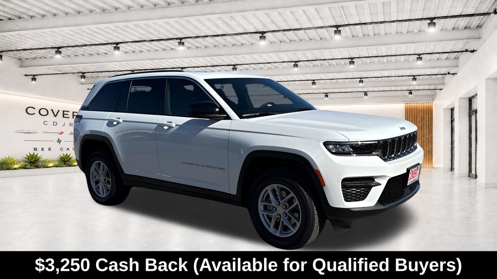 Bright White Clearcoat 2025 Jeep Grand Cherokee SUV / Crossover 4X2 8-Speed Automatic