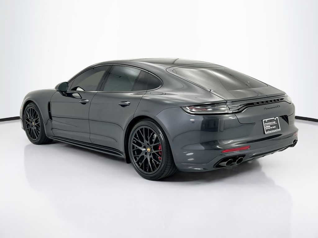 Thumbnail: 2022 Porsche Panamera - 3