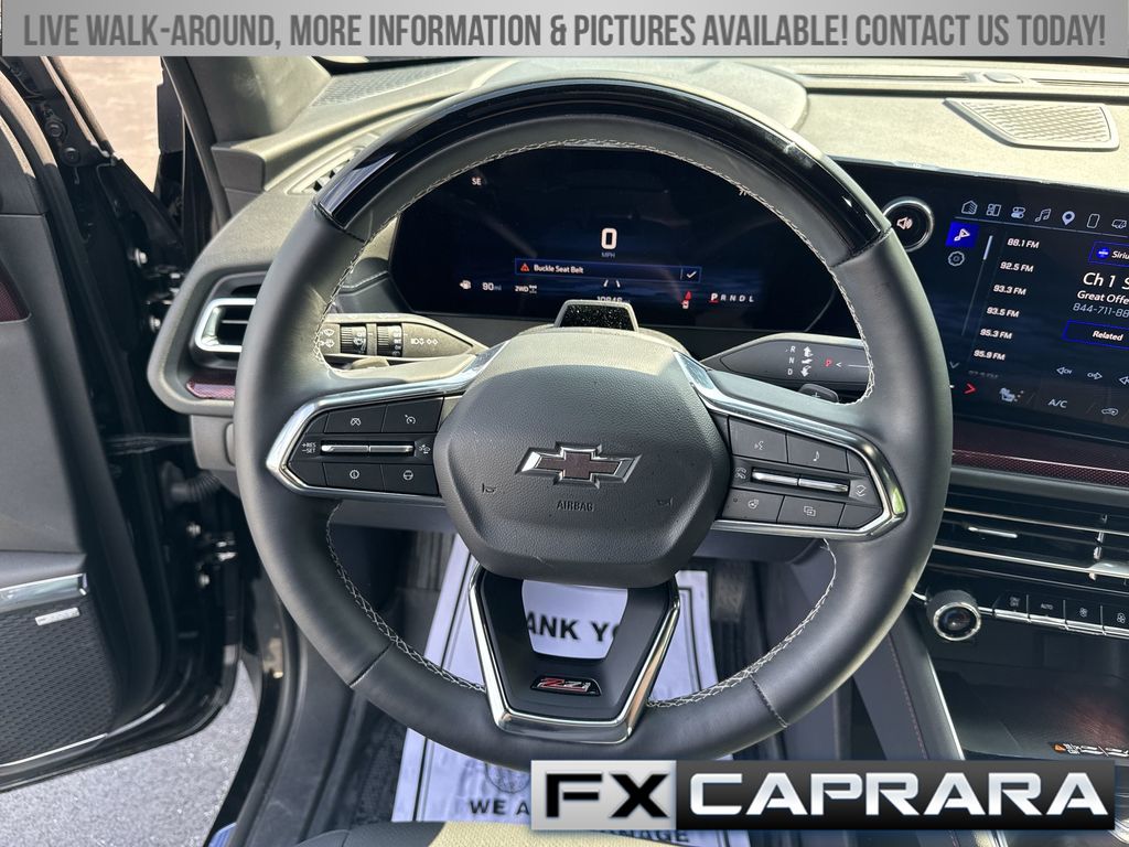 Used 2025 Chevrolet Traverse SUV