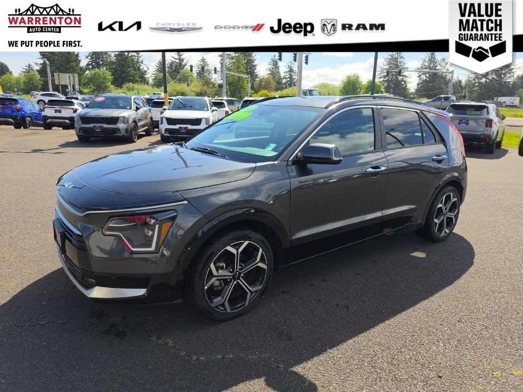 Graphite Gray 2023 Kia Niro SX Touring FWD SUV / Crossover Front-Wheel Drive 6-Speed Automatic