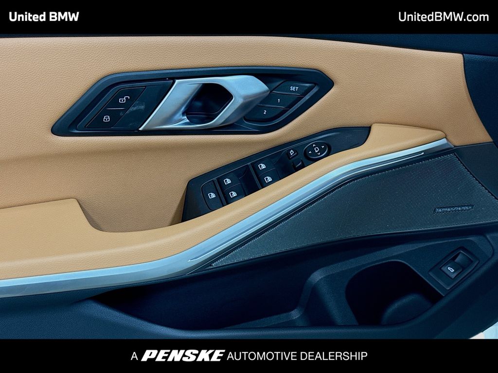 Thumbnail: 2026 BMW 3 Series - 3