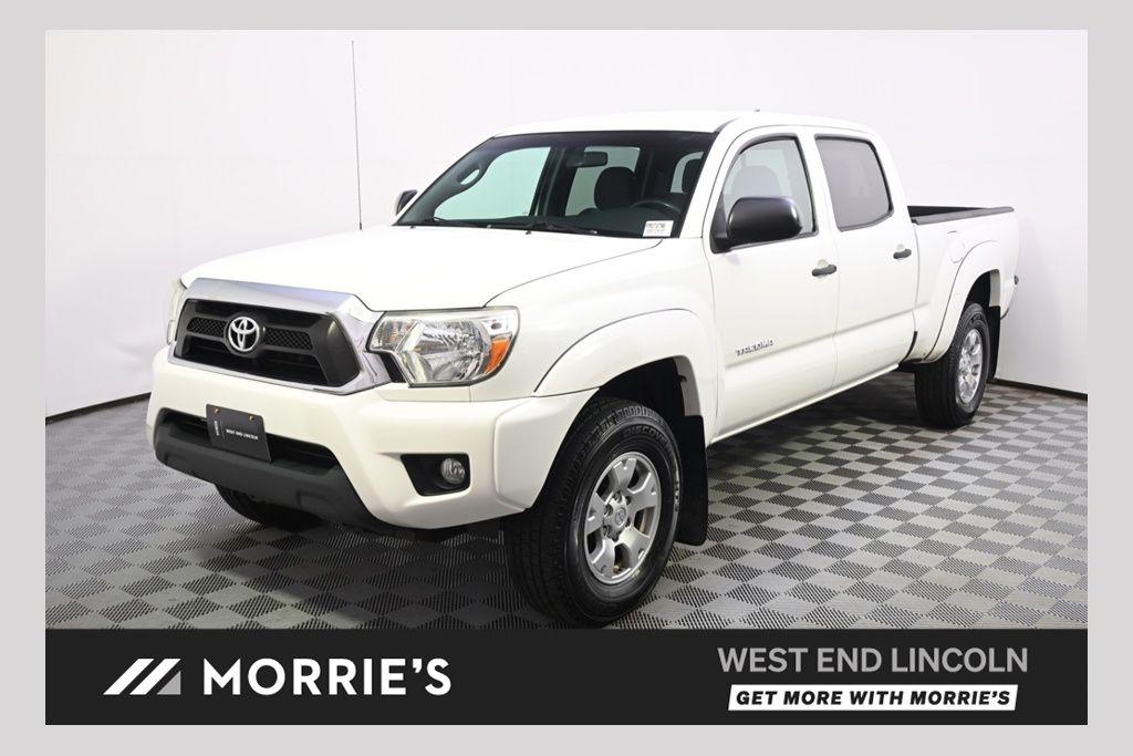 Super White 2015 Toyota Tacoma Pickup Truck Four-Wheel Drive 5-Speed Automatic