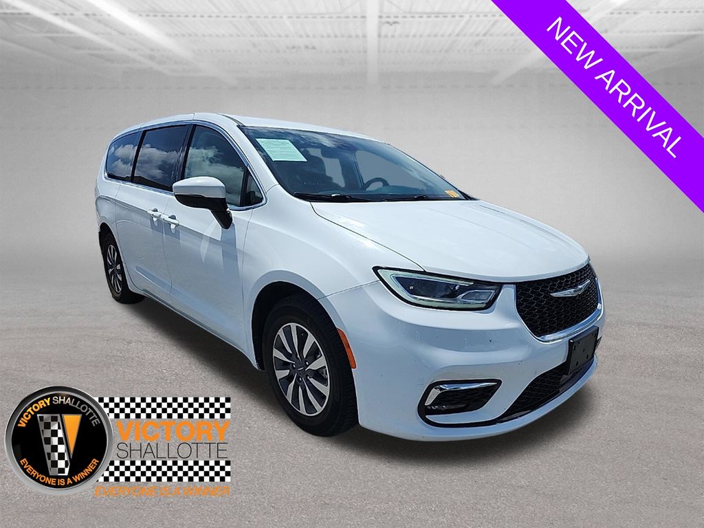2023 Chrysler Pacifica Hybrid Touring L FWD