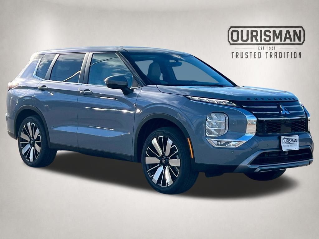 Moonstone Gray Metallic 2026 Mitsubishi Outlander SUV / Crossover Front-Wheel Drive Continuously Variable Transmission