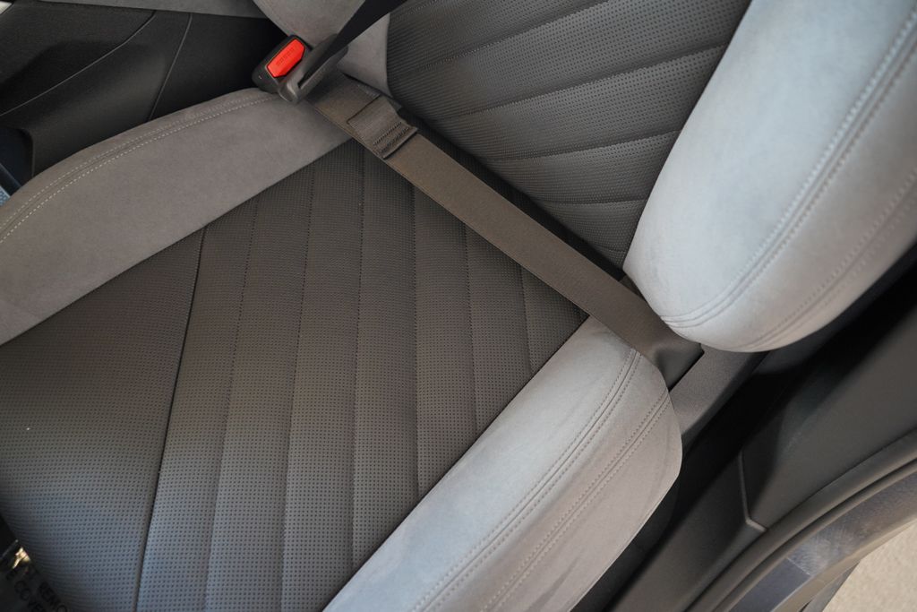 Thumbnail: 2026 BMW iX - 11