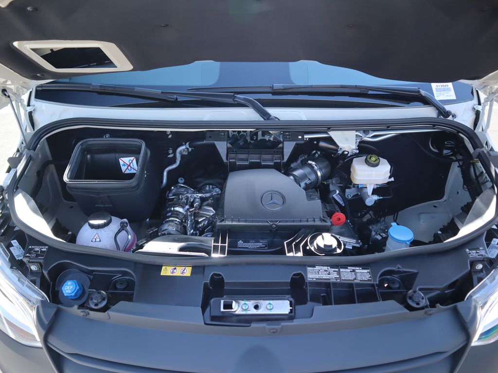 Thumbnail: 2025 Mercedes-Benz Sprinter - 32