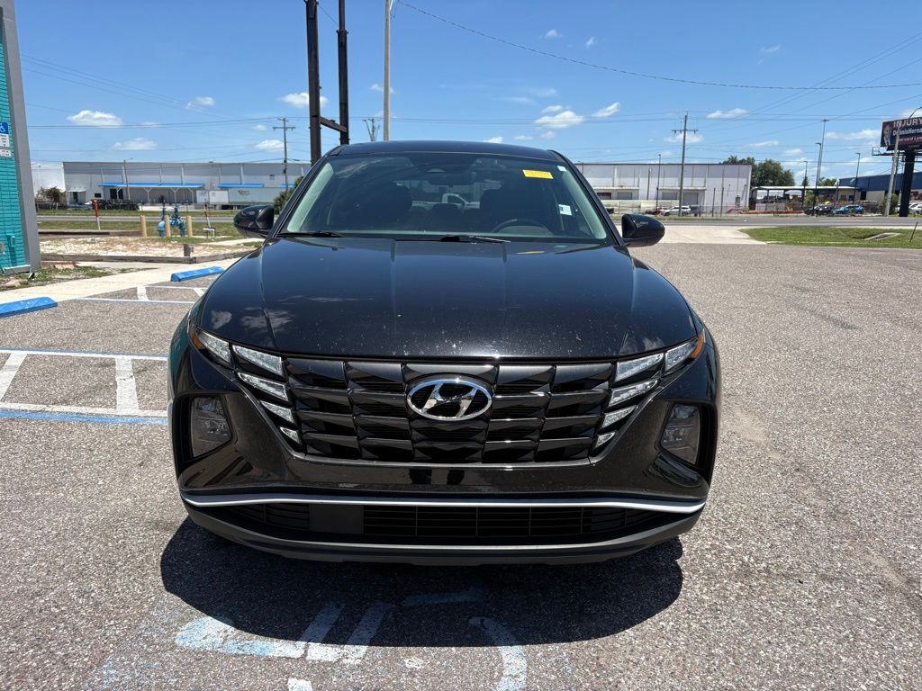 Used 2024 Black Hyundai SE image 8