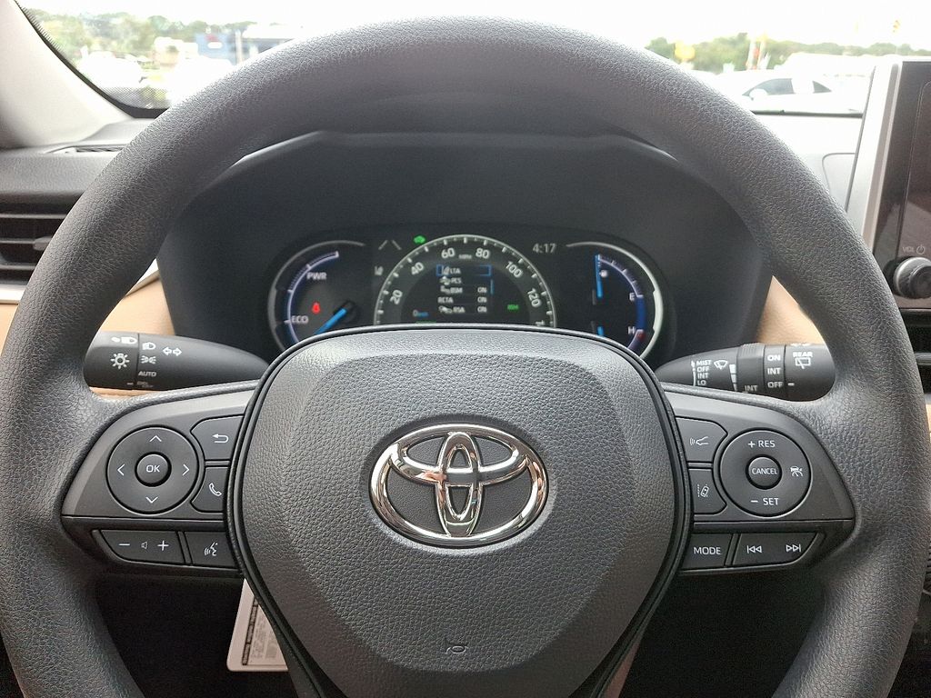Thumbnail: 2025 Toyota RAV4 - 19