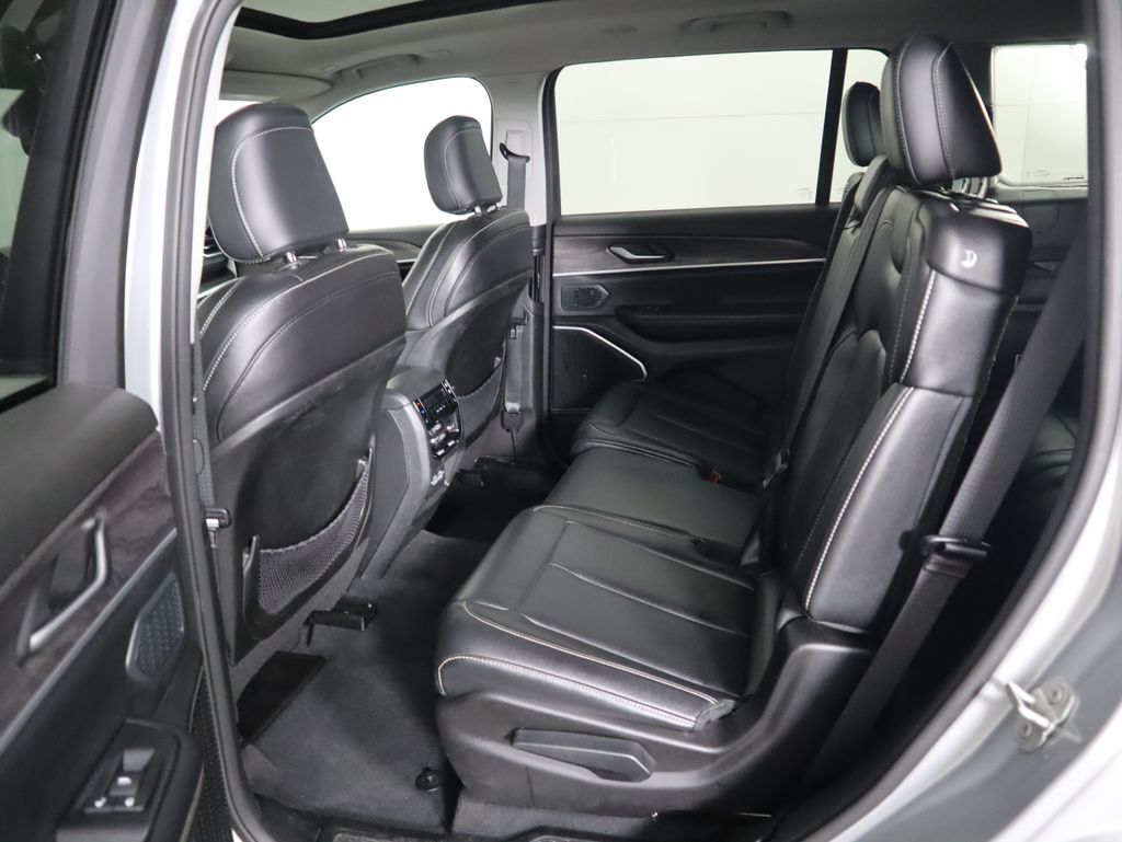 Thumbnail: 2024 Jeep Grand Cherokee L - 22