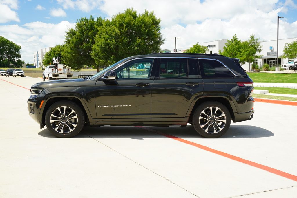 Used Car 2024 Jeep Grand Cherokee  Overland For Sale Under $40,000 In Weatherford, Texas