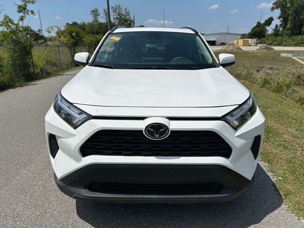 2023 Toyota RAV4 XLE 8