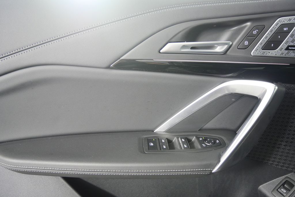 Thumbnail: 2024 BMW X1 - 9