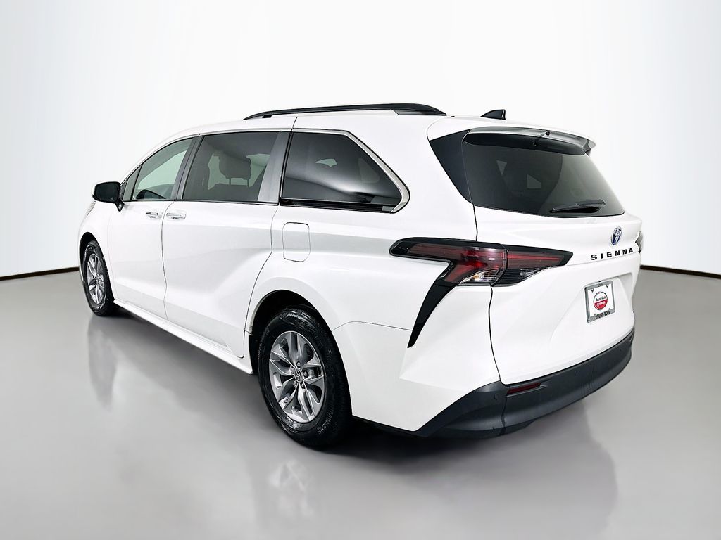 Thumbnail: 2024 Toyota Sienna - 7
