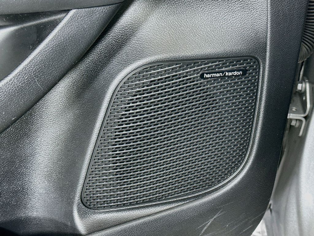 Thumbnail: 2020 Chrysler Pacifica - 19