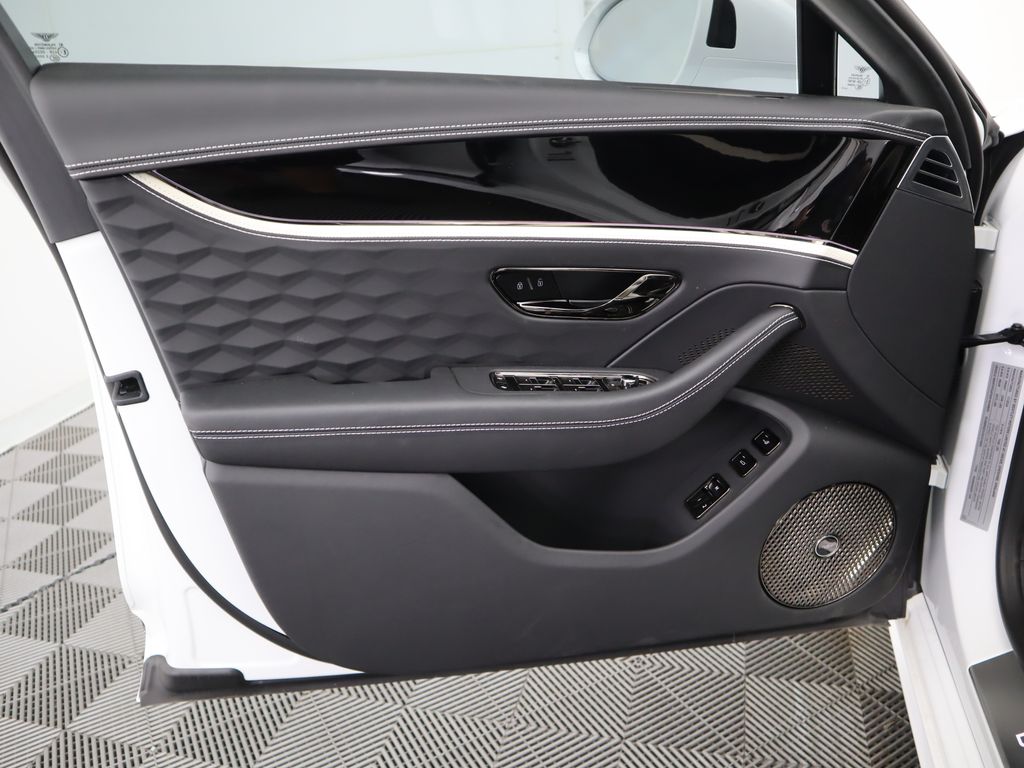 Thumbnail: 2025 Bentley Flying Spur - 25