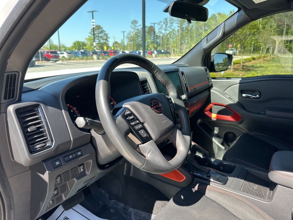 2023 Glacier White Nissan Frontier PRO-X RWD Truck