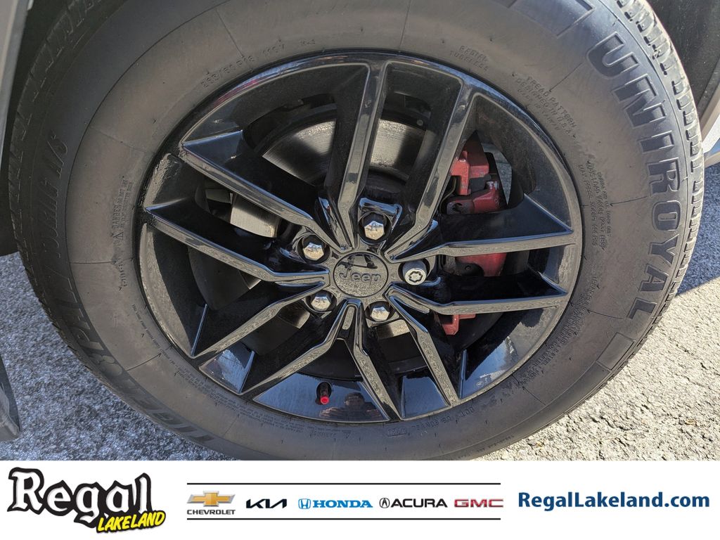 used 2018 Jeep Grand Cherokee car, priced at $15,392