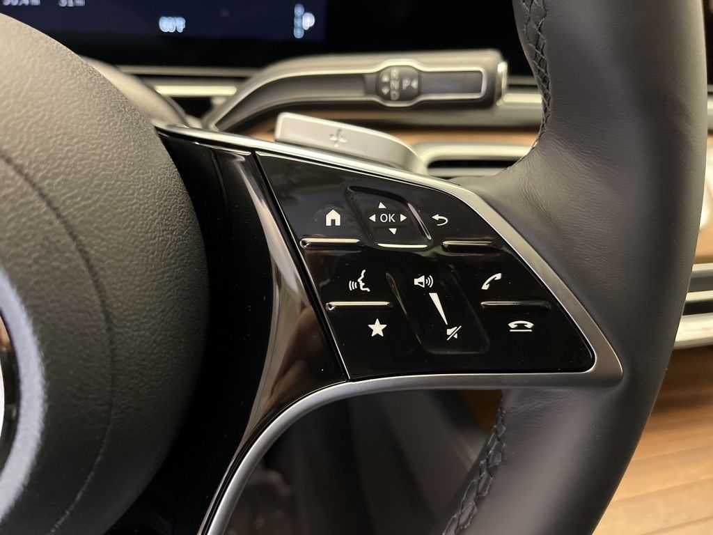 Thumbnail: 2026 Mercedes-Benz GLS - 16