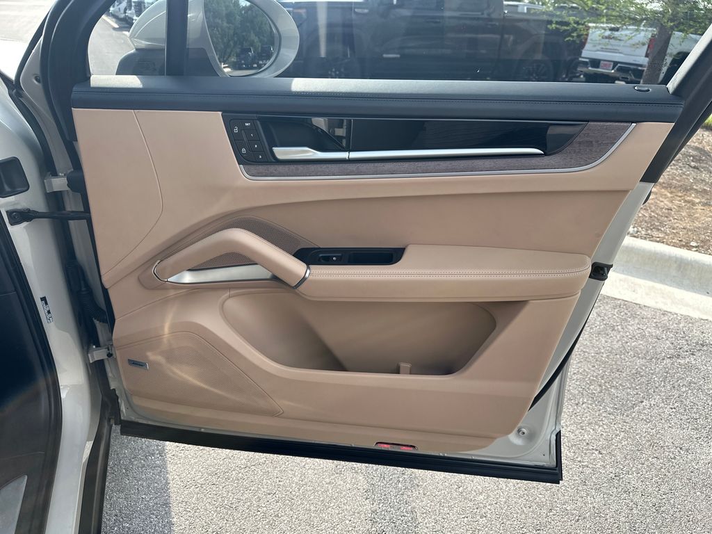 Used Car 2024 Porsche Cayenne  Base For Sale Under $80,000 In Austin, Texas