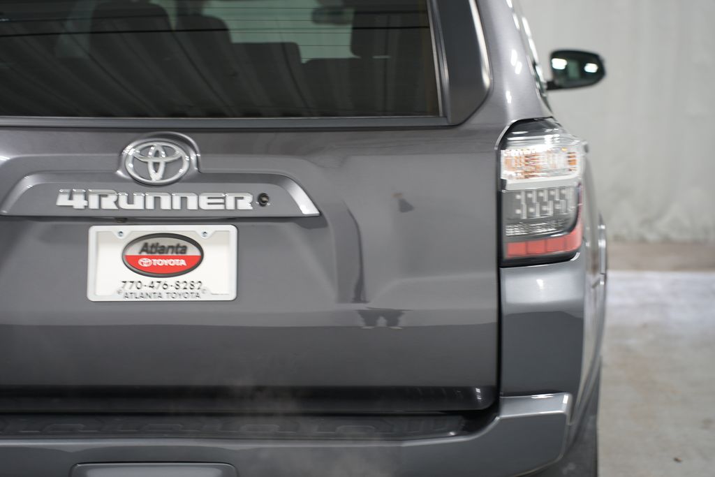 2021 Toyota 4Runner SR5 10