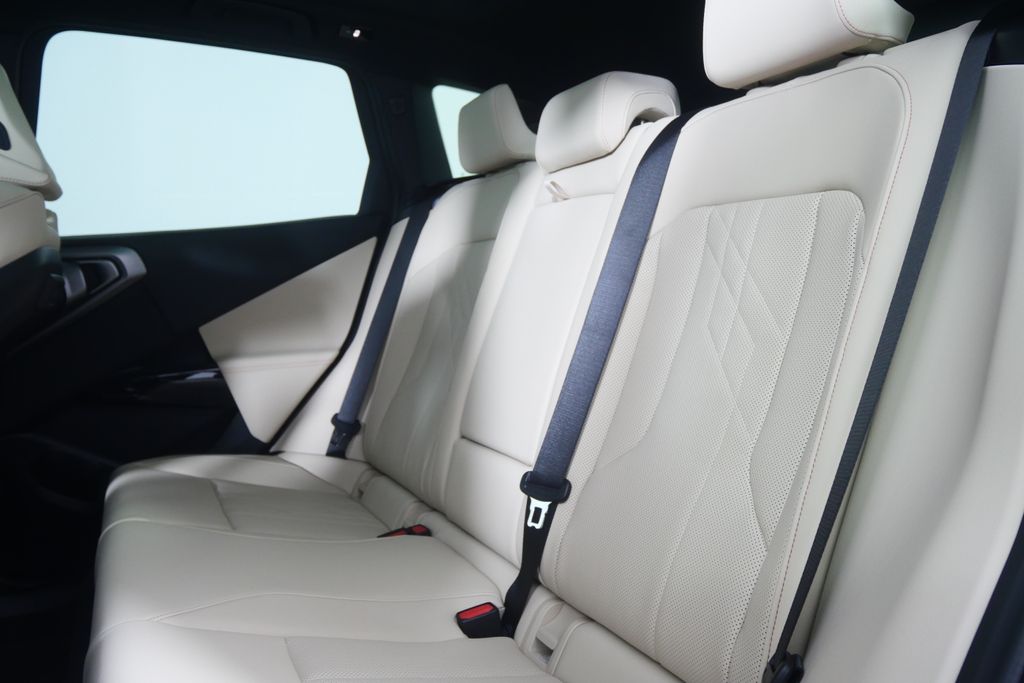 Thumbnail: 2026 BMW X3 - 15
