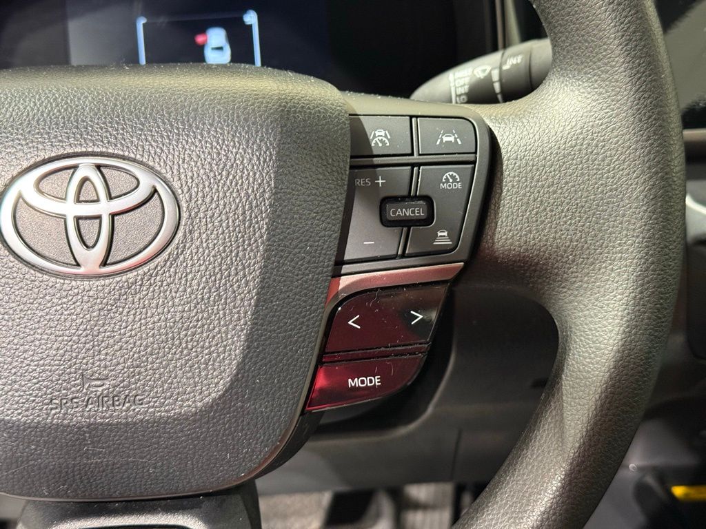 Thumbnail: 2025 Toyota Camry - 22