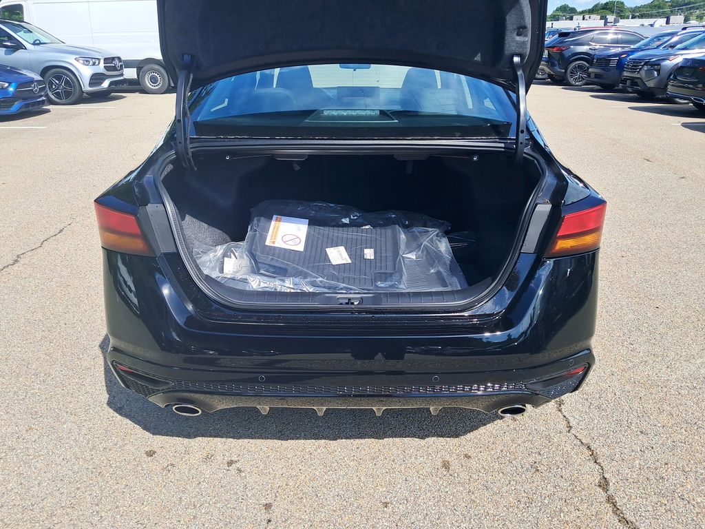 2026 Nissan Altima 2.5 SR Black at John Sisson Motors