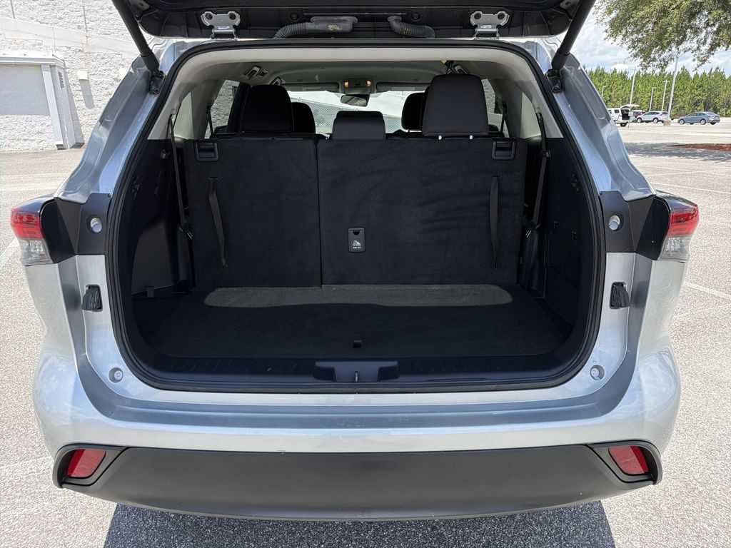 Used 2024 Toyota Highlander SUV
