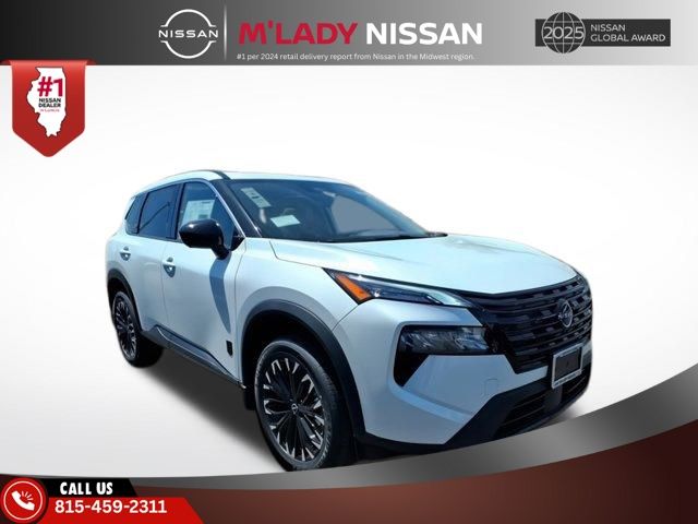 2026 Nissan Rogue Dark Armor AWD's photo