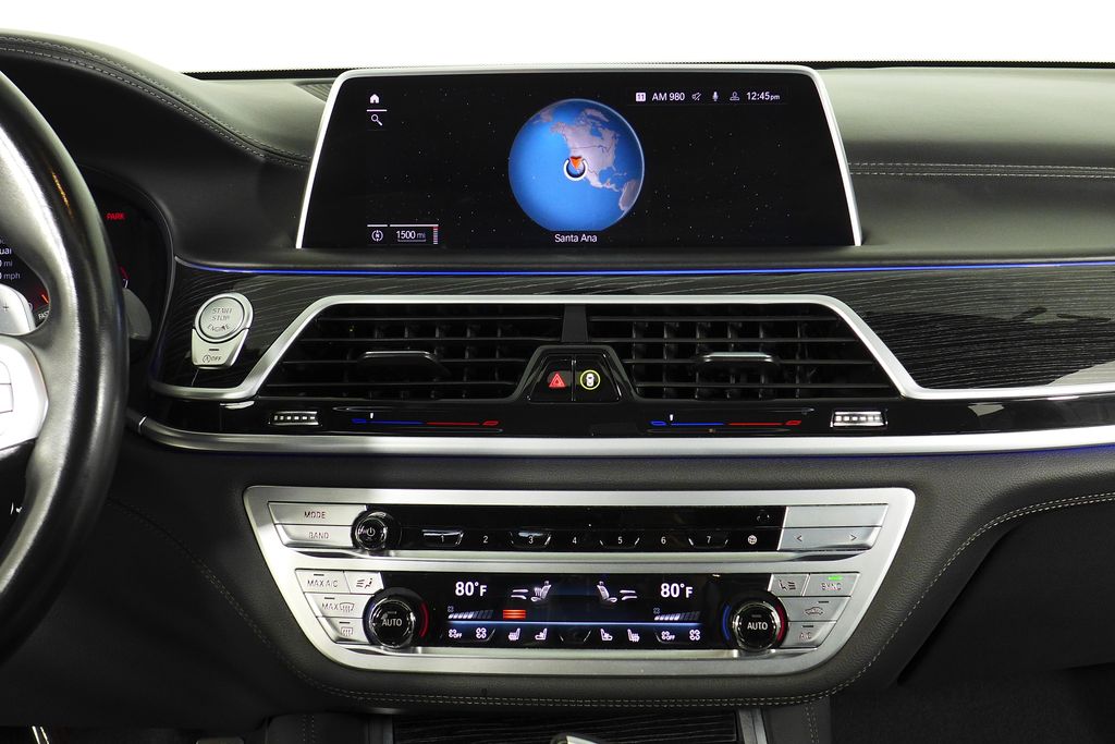 Thumbnail: 2021 BMW 7 Series - 25