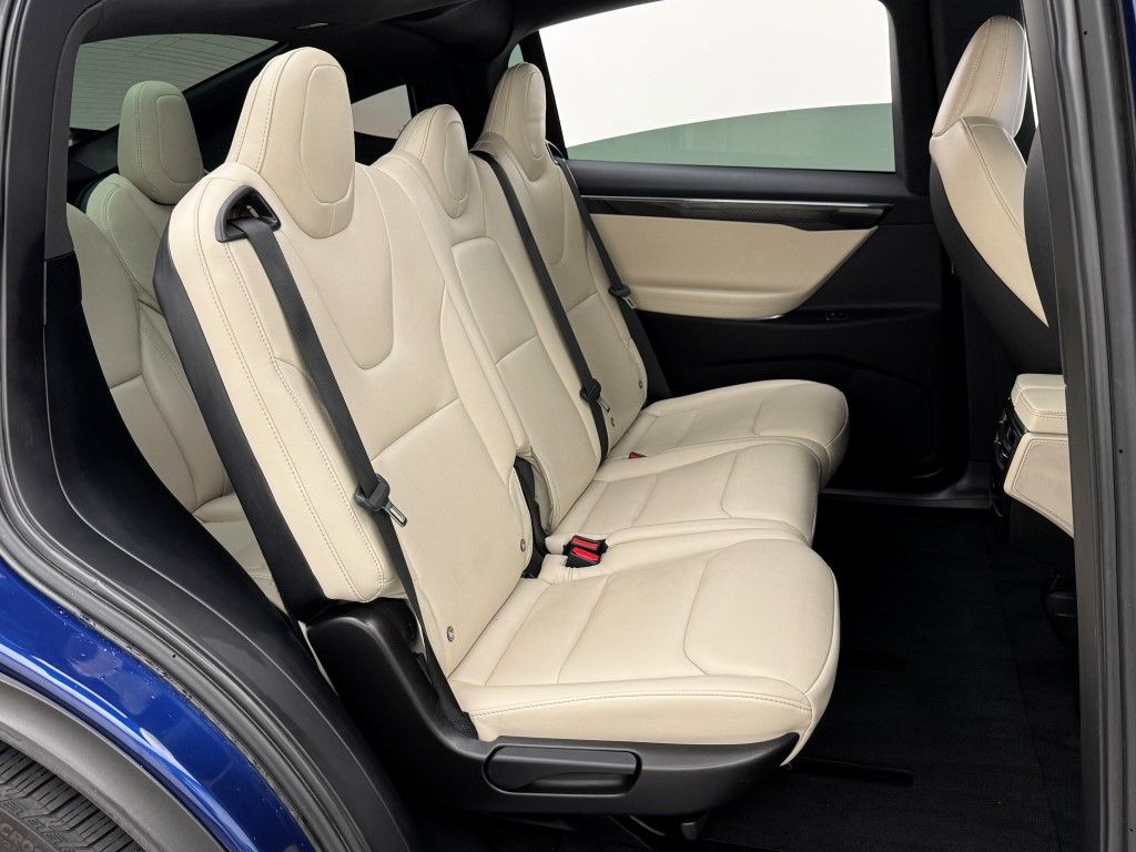 2020 Tesla Model X Long Range 23