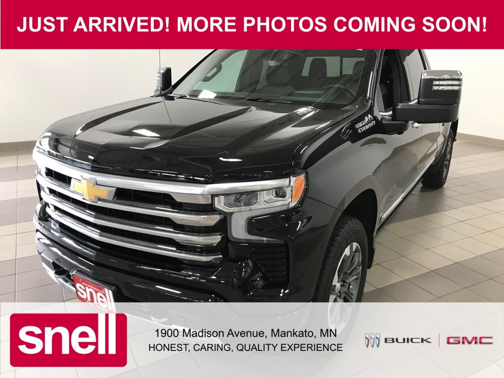 2026 Chevrolet Silverado 1500 High Country Crew Cab 4WD