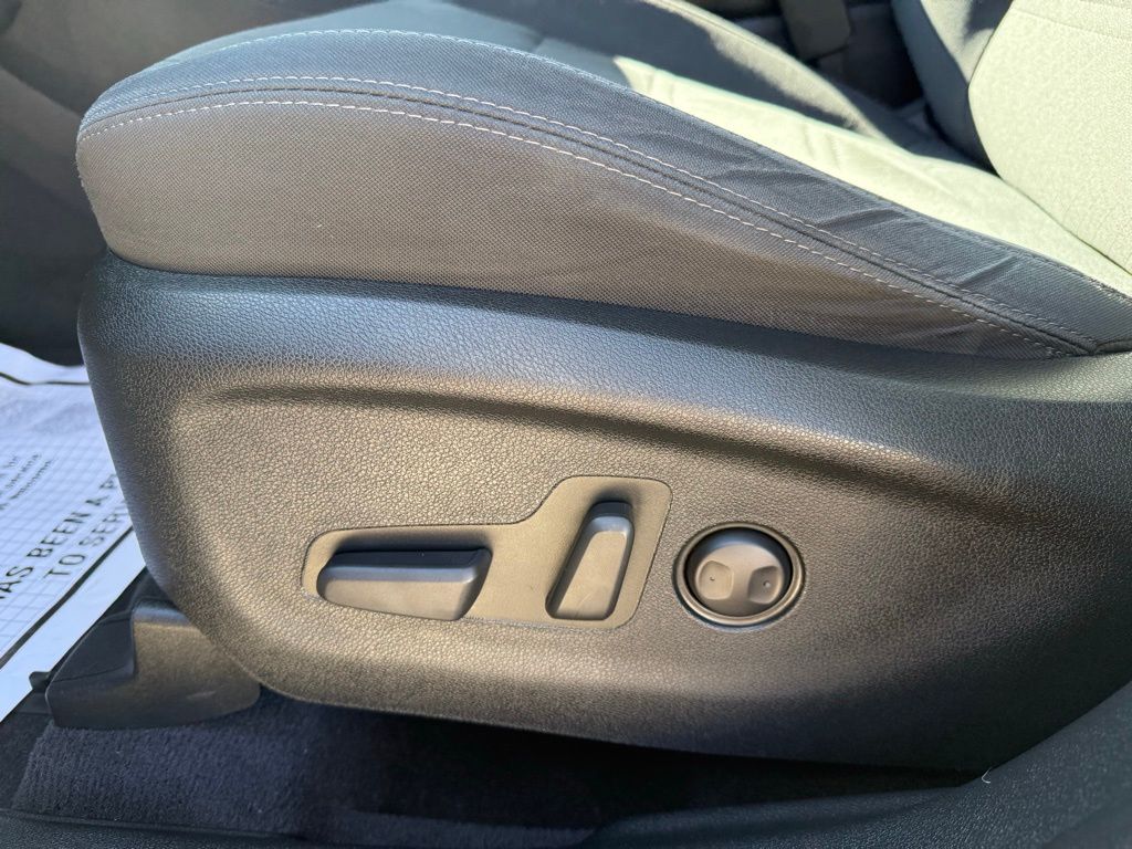 Thumbnail: 2020 Kia Sorento - 14