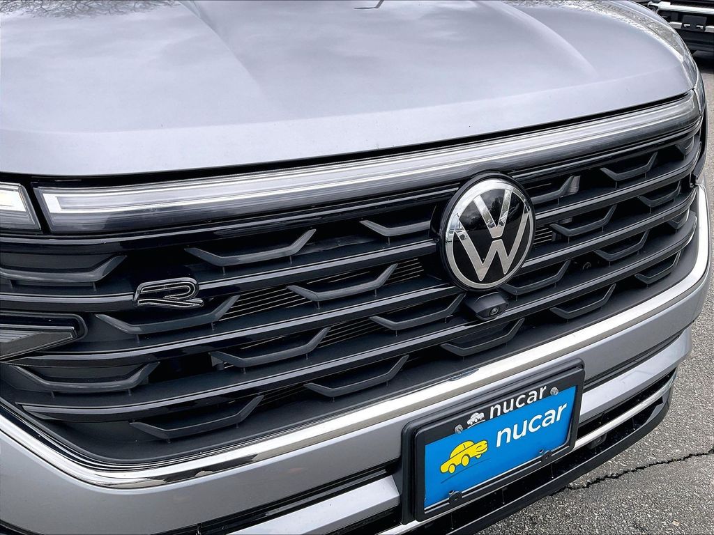 2024 Volkswagen Atlas — photo 31