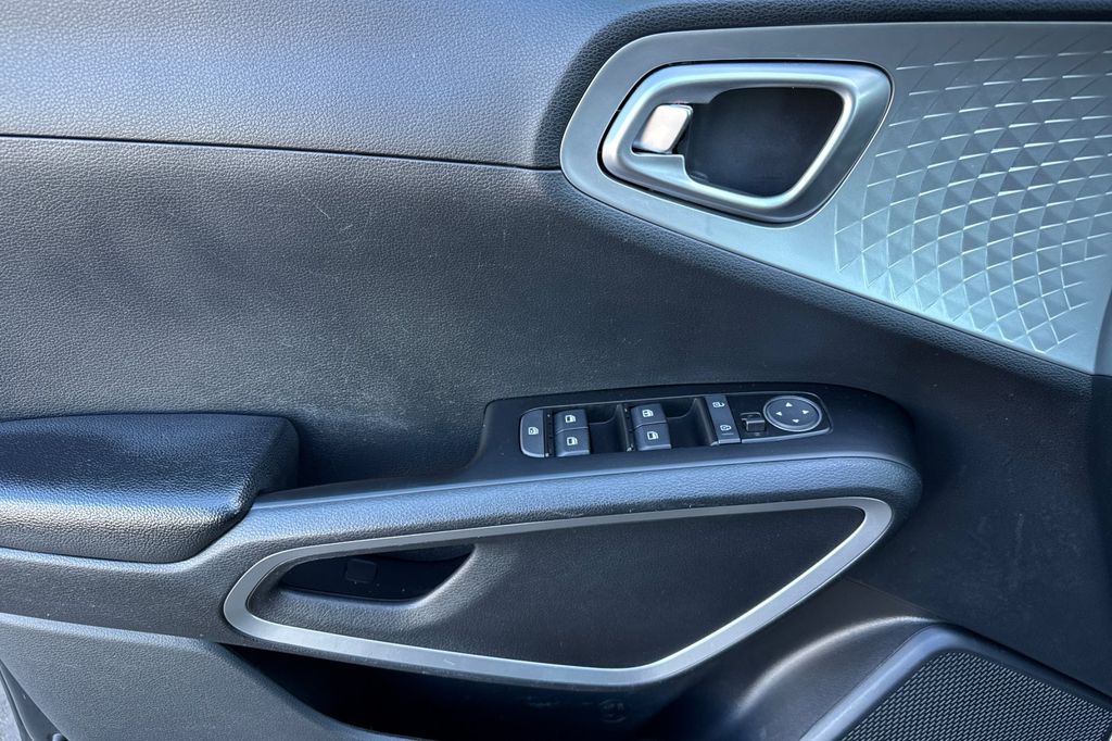 used 2021 Kia Soul car, priced at $16,971