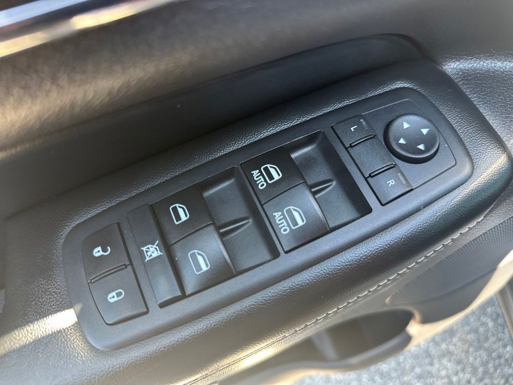 Used 2017 Jeep Grand Cherokee SUV