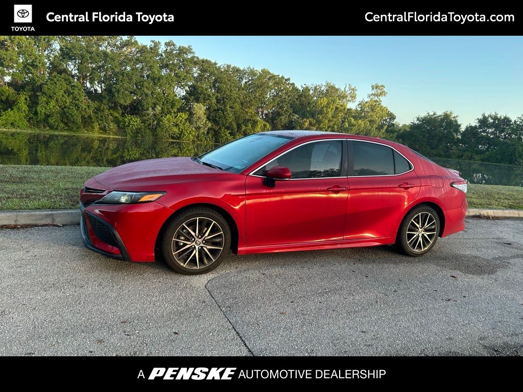 2022 Toyota Camry SE -
                Orlando, FL