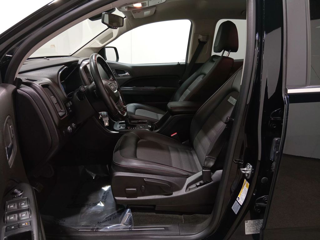 2017 GMC Canyon SLE