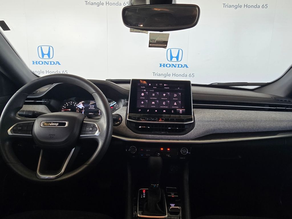 Thumbnail: 2024 Jeep Compass - 6