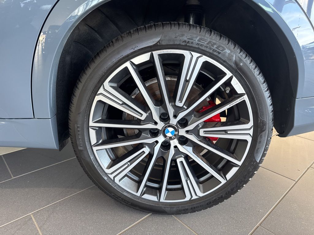 Thumbnail: 2025 BMW X2 - 11