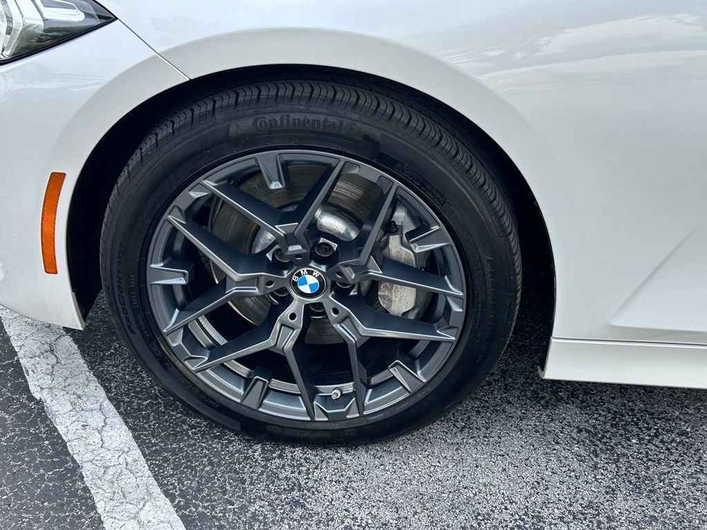 Used 2025 White BMW 330i image 26