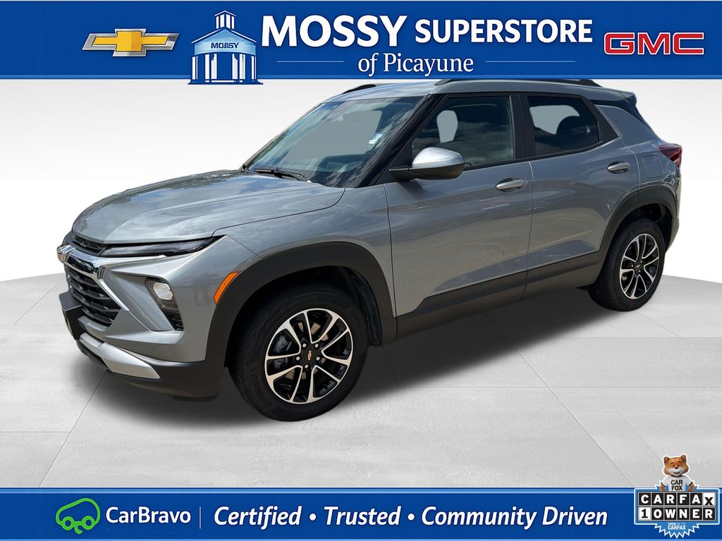 Sterling Gray Metallic 2025 Chevrolet Trailblazer SUV / Crossover Four-Wheel Drive 9-Speed Automatic