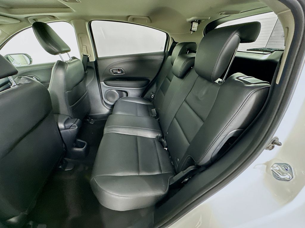 Thumbnail: 2021 Honda HR-V - 24