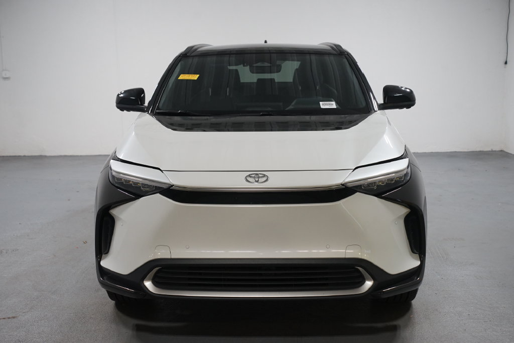 Thumbnail: 2024 Toyota bZ4X - 2
