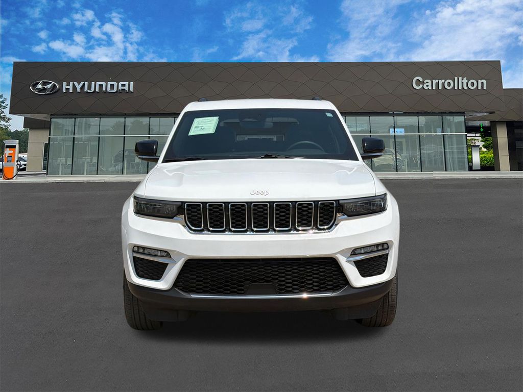 Used 2024 White Jeep Limited image 2