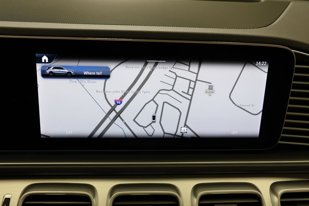 Thumbnail: 2026 Mercedes-Benz GLE - 26