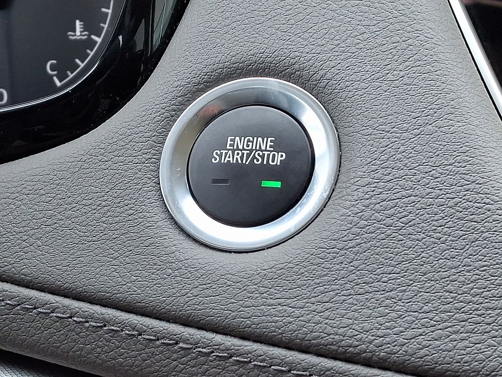 Thumbnail: 2022 Cadillac XT5 - 25